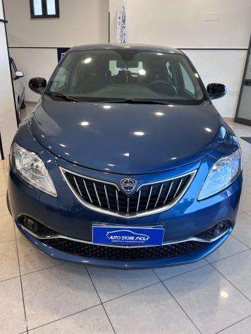 Lancia Ypsilon 1.0 FireFly 5 porte S&S Hybrid Silver - Foto 2