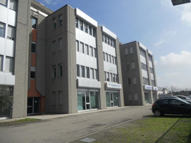 Immobile di 102 m² con 4 locali in affitto a Rho - Foto 12