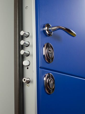 Venditore di Infissi & Porte - Foto 2