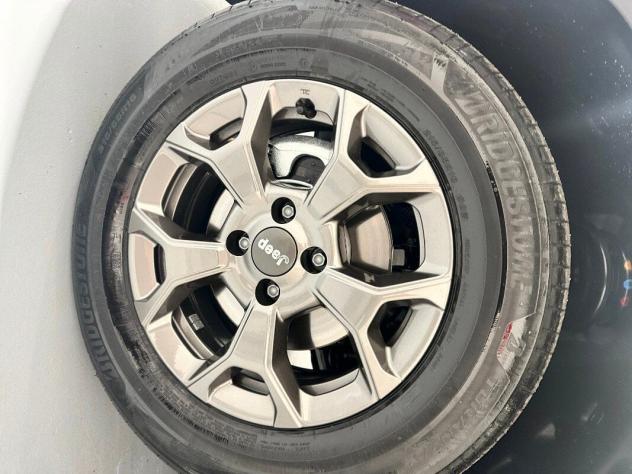 Jeep Avenger Avenger 1.2 Turbo 100 CV MHEV Longitude - Foto 7