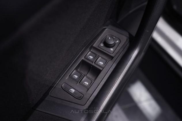 VOLKSWAGEN T-Roc 1.5 TSI 150cv ACT DSG Life rif. 21848787 - Foto 10