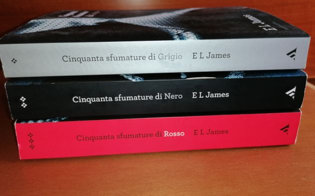 E L James Cinquanta sfumature di rosso - Foto 3