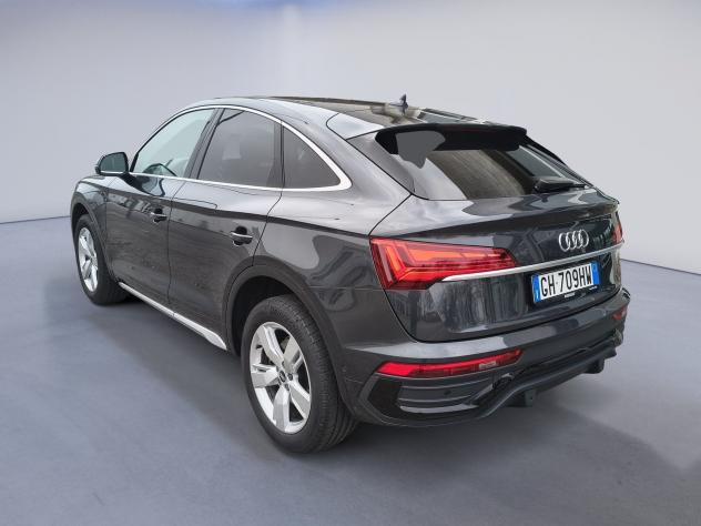 Audi Q5 Sportback 40 TDI Busin. Advanced quattro Hybrid 204 CV - Foto 4