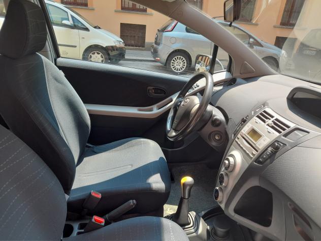 TOYOTA YARIS 1.0 - Foto 5