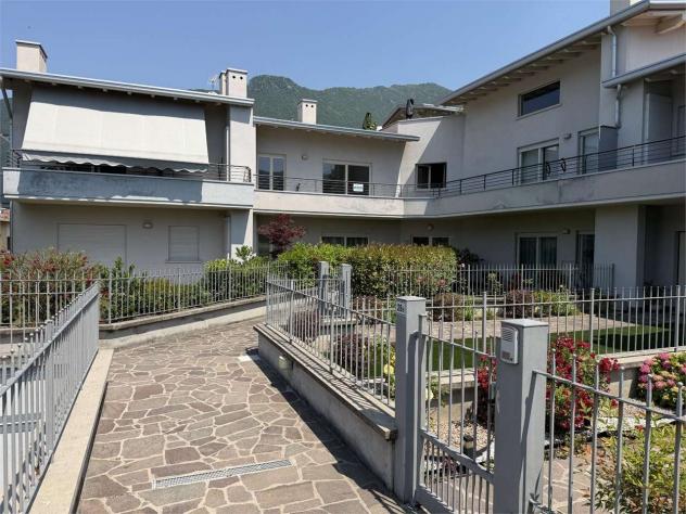 174/2021 1 BS - trilocale al piano 1 con box in asta a Sale Marasino