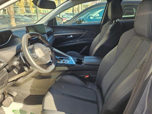 Peugeot 3008 BlueHDi 130 EAT8 Allure Pack 02/2023 - Foto 6