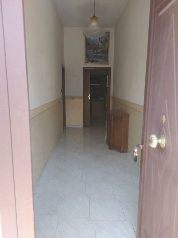 Ampia soluzione indipendente con spazi laterali sita in Via G. Pepe, Cicciano. - Foto 8