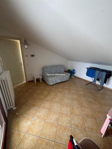 APSELLA VENDESI APPARTAMENTO INDIPENDENTE CON MANSARDA E GIARDINO - Foto 14