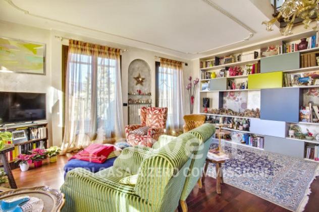 Attico / Mansarda di 139 m² con 4 locali e box auto in vendita a Varese - Foto 4