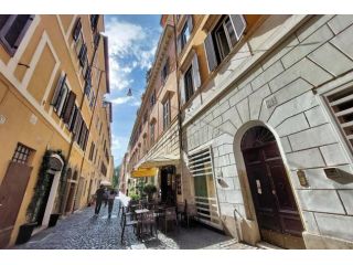 Vantaggio 1 Bdr Flat Close To Piazza Di Spagna