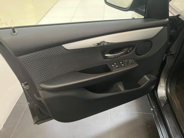 BMW Serie 2 216d Advantage - Foto 8
