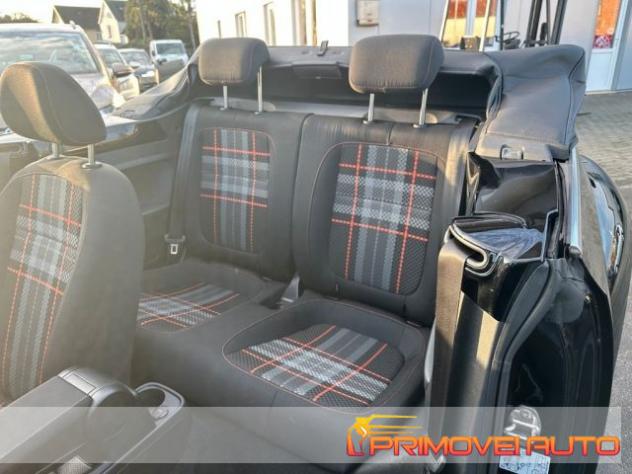 VOLKSWAGEN Maggiolino 2.0 TDI Design BlueMotion Technology rif. 22409113 - Foto 4