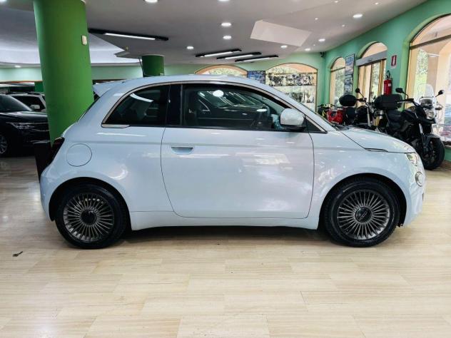 Fiat 500 E 100% elettrica La Prima My'22 - Foto 4