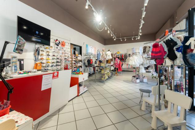 Abbigliamento in vendita a Belpasso - Foto 6
