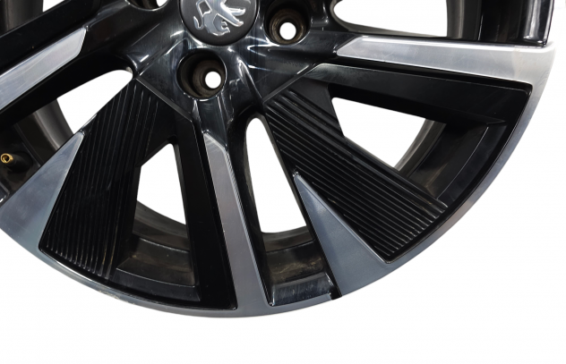 CERCHIO IN LEGA PEUGEOT 2008 Serie 9828186880 (19) - Foto 2