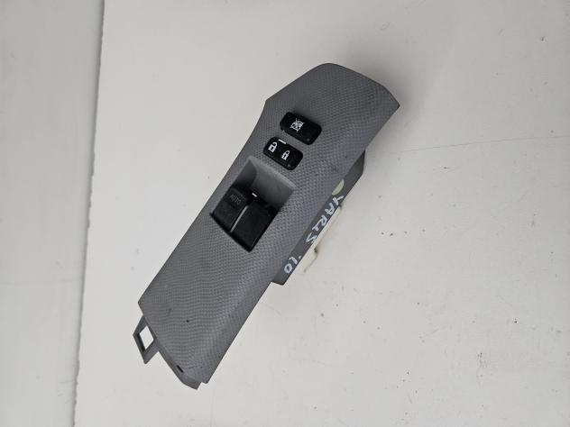 PULSANTIERA ANTERIORE SINISTRA TOYOTA Yaris Serie (0811)