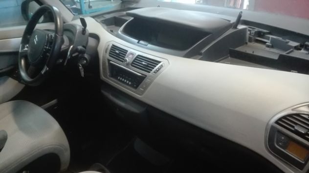 Ricambi vari Citroen C4 Picasso 2.0 HDI del 2009 - Foto 5