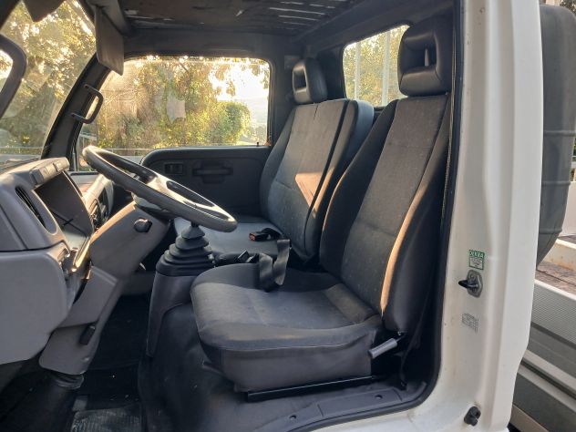 Vendesi Nissan Cabstar.E 120 cassone fisso , km 27.500 reali - Foto 5
