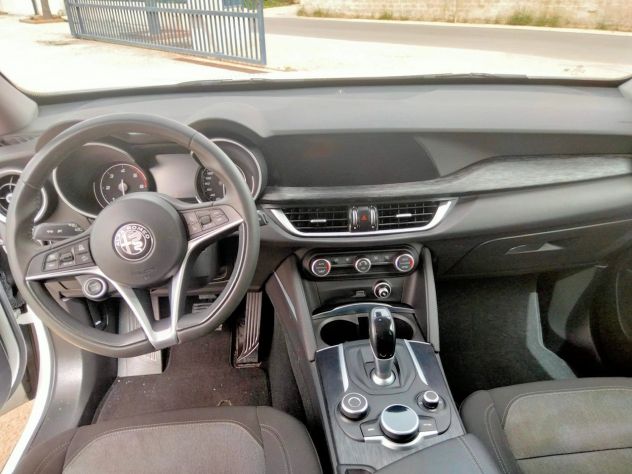 ALFA ROMEO STELVIO BIANCA 2.2 190 CV Q4 SPORT-TECH - Foto 6