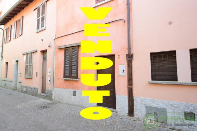 APPARTAMENTO di 2 vani e di 65 mq (CAVENAGO DI BRIANZA - CAVENAGO DI BRIANZA) rif. IGC 2 LOC RASINI