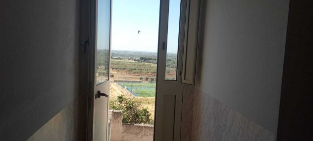 VENDITA APPARTAMENTO INDIPENDENTE CON GIARDINO VIA VITO SANTORO VILLA CASTELLI - Foto 2