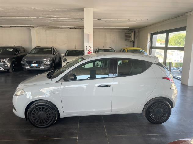 Lancia Ypsilon 1.2 69cv GPL Ecochic Elefantino - Foto 2