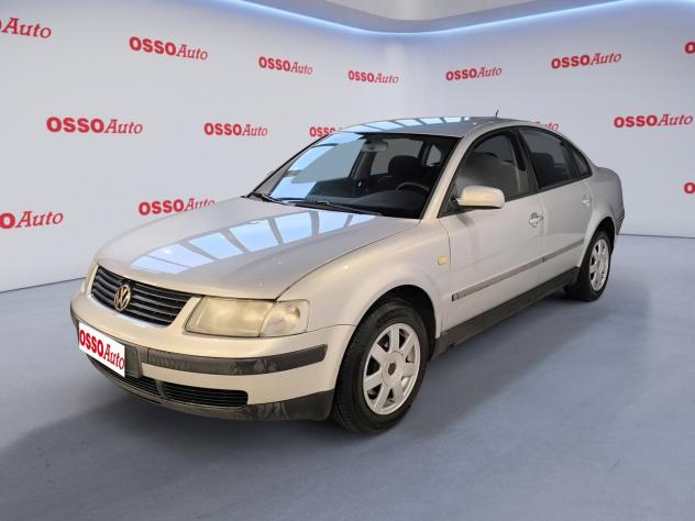 Volkswagen Passat 1.8 BENZINA 150 HP COME STA E GIACE COMMERCIANTI