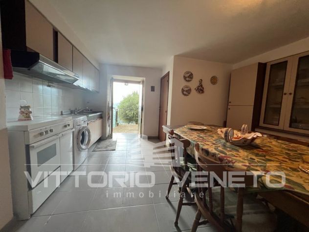 DUPLEX CON INGRESSO INDIPENDENTE E GIARDINO IN PAESE A RUTINO - Foto 9