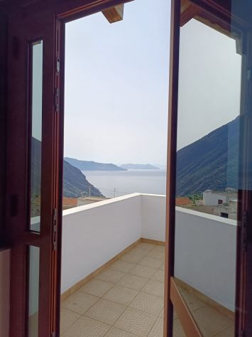 Monolocale a Leni (Salina,Isole Eolie)