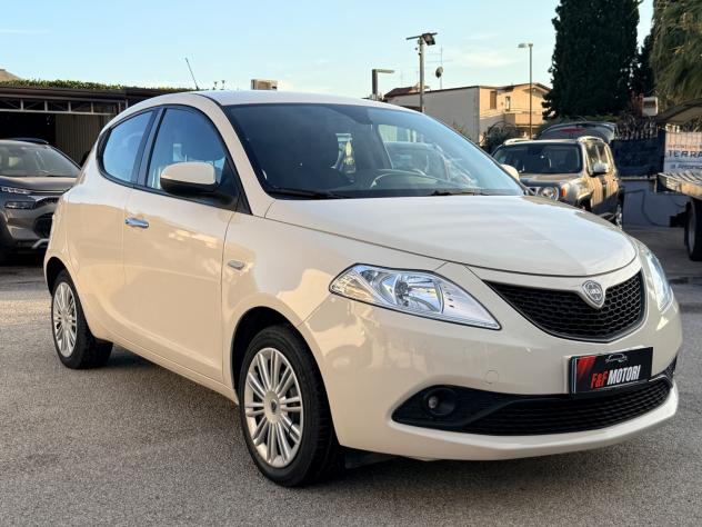 Lancia Ypsilon 1.2 Benz/Gpl 69 CV 5 porte Gold - Foto 2