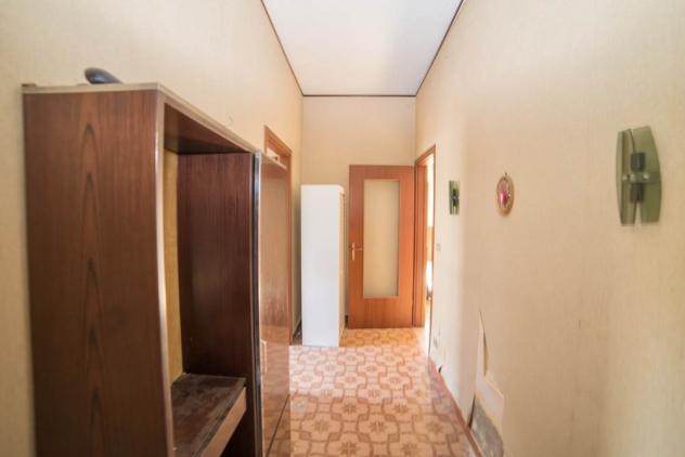 Vendita Casa singola da 238 mq in Via XXV Aprile con giardino - Foto 14