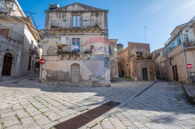 Casa Indipendente in vendita a Chiaramonte Gulfi