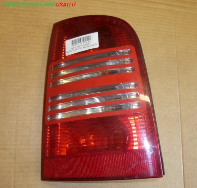FANALE POST.D. SW SKODA OCTAVIA (1U)  Parti elettriche  Fanaleria  Fanali  Fanale post. dx. SKODA - OCTAVIA - 01-05-1997 - 01-08-2000, SKODA - OCTAVIA
