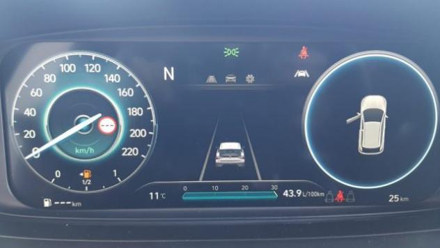 HYUNDAI i20 1.0 T-GDI 48V iMT ConnectLine rif. 23972092 - Foto 10