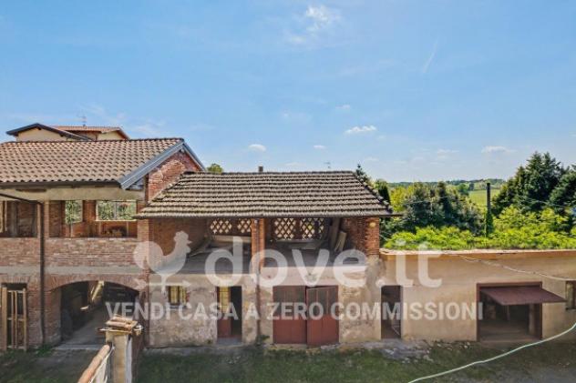 Casa indipendente di 263 m² con più di 5 locali in vendita a Divignano - Foto 3