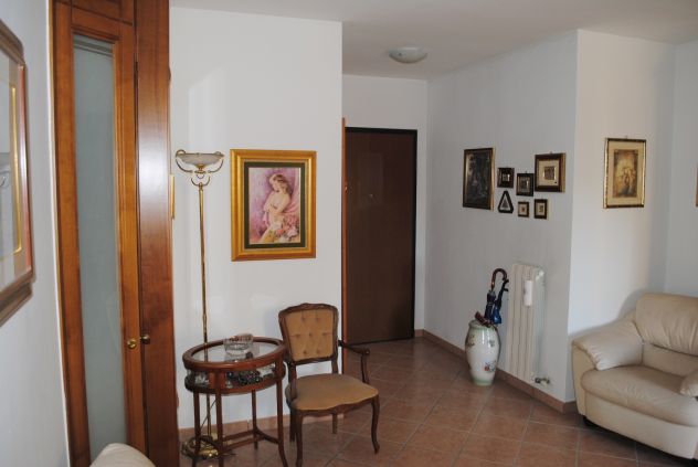 Trilocale con 3 Balconi e Box Auto – Zona Rudiae, Lecce (Costruzione 2005) - Foto 8
