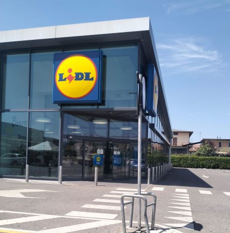 Bilocale luminoso ai piedi della collina – Metro e servizi – parcheggio - Foto 6