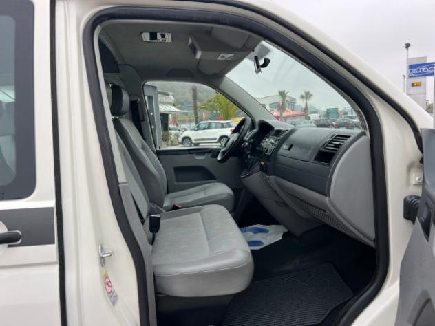 VOLKSWAGEN Caravelle PL / TA 1.9 TDI TRASPORTO DISABILI rif. 23413903 - Foto 8