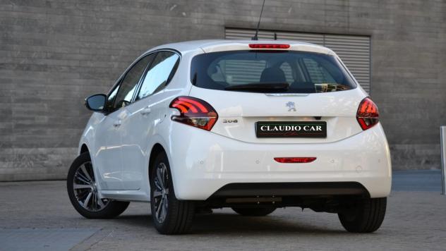 Peugeot 208 BlueHDi 75 5 porte Allure - Foto 3