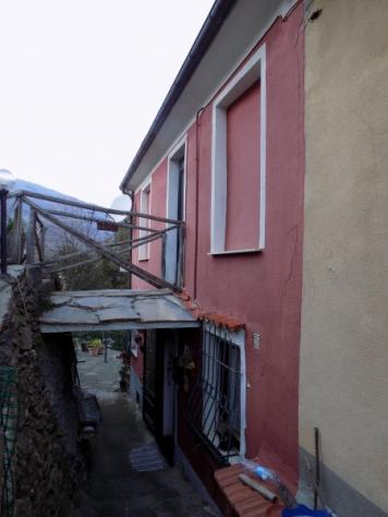 VENDESI Casa semi indipendente 200 mq TOTALI A Conio , frazione di Borgomaro , con cantina, corte e rustico e grande locale da dividere - Foto 7