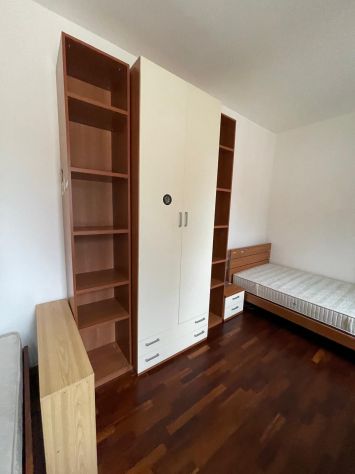 trilocale viale Partigiani 109