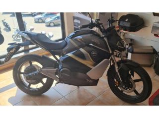 Super Soco TS street hunter L3