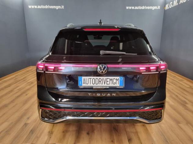 VOLKSWAGEN Tiguan 2.0 TDI 150 CV DSG R-Line rif. 23980332 - Foto 3