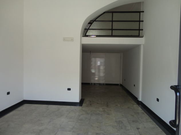 VENDITA NEGOZIO FRONTE STRADA - Foto 2