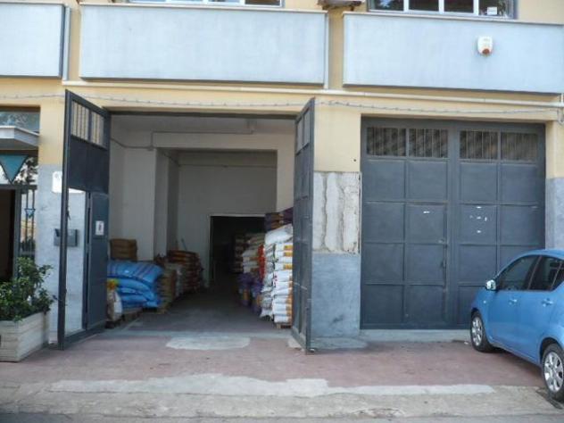 Negozio carrabile in zona bassa commerciale - Foto 2