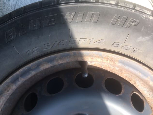 RUOTE / Cerchi e Gomme 185 / 65 / R 14 86 T FIAT PANDA 2 serie ( 169 ) - Foto 3
