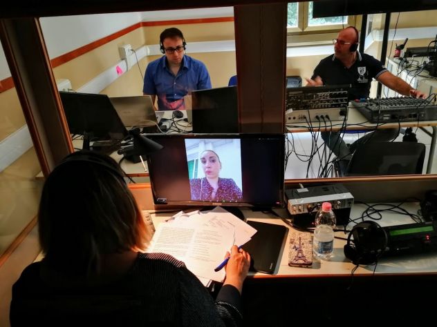 Traduzioni Simultanee Noleggio BIDULE e Impianto Cabine Traduzione Simultanea - Foto 2