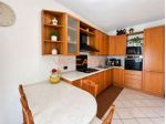 OTTIMA POSIZIONE RESIDENZIALE: TRILOCALE CON BOX E CANTINA