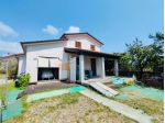 Villa in vendita a Castelnuovo Magra 190 mq  Rif: 1165051
