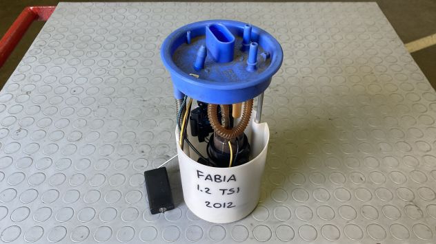 Pompa benzina Skoda Fabia 1.2 TSI del 2012 (6R0919051G)